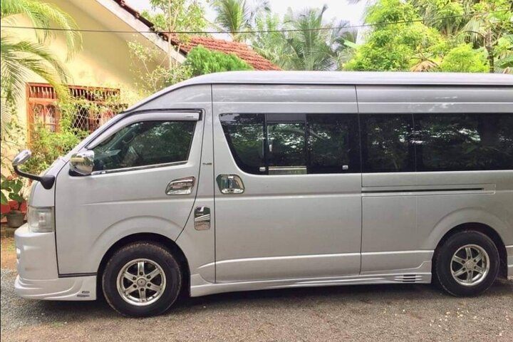 Airport to Negombo Hotel Transfer / Taxi (Airport Transfer) - Photo 1 of 15